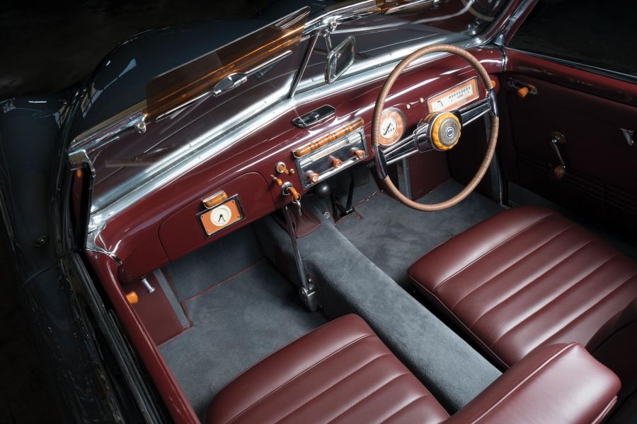 Интерьер Lancia Aprilia Cabriolet Speciale 2 Posti (439.11844) 1946 года  (фото 8 из 20)